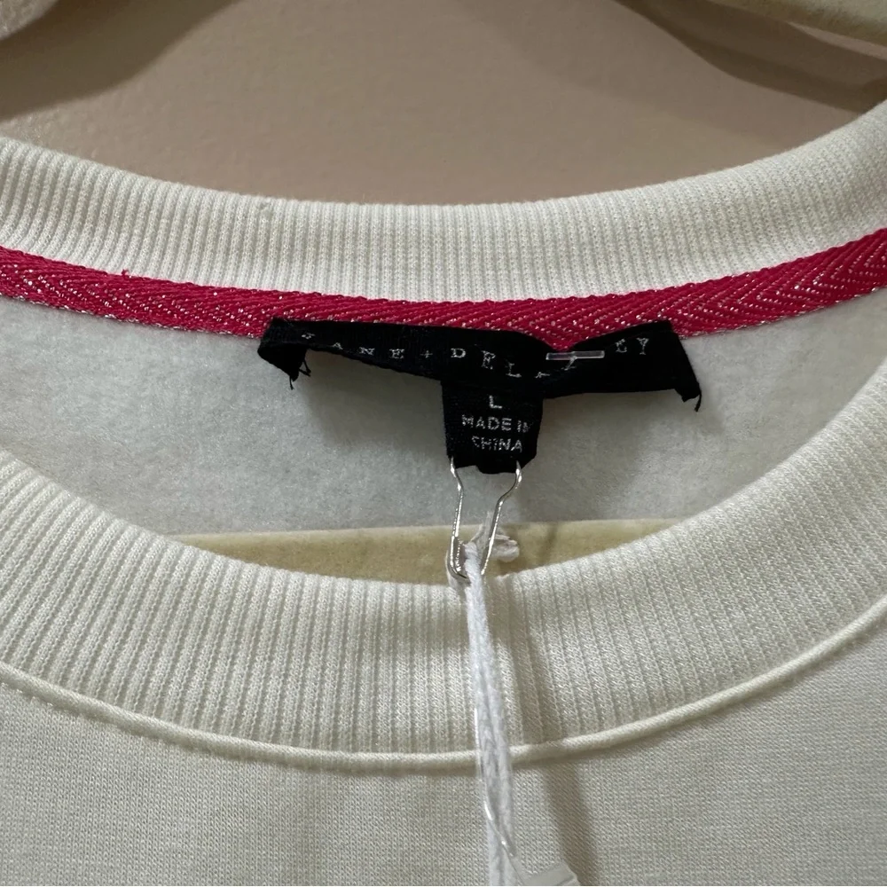 New Jane and Delancey Women L White Sweatshirt Heart Rhinestone Love Valentine’s - Picture 3 of 6